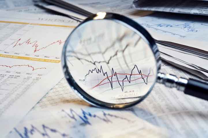 senior-finance-news-tips-tricks.jpg
